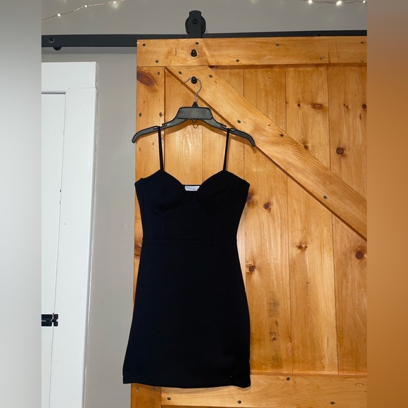 Dresses & Skirts - Black short dress